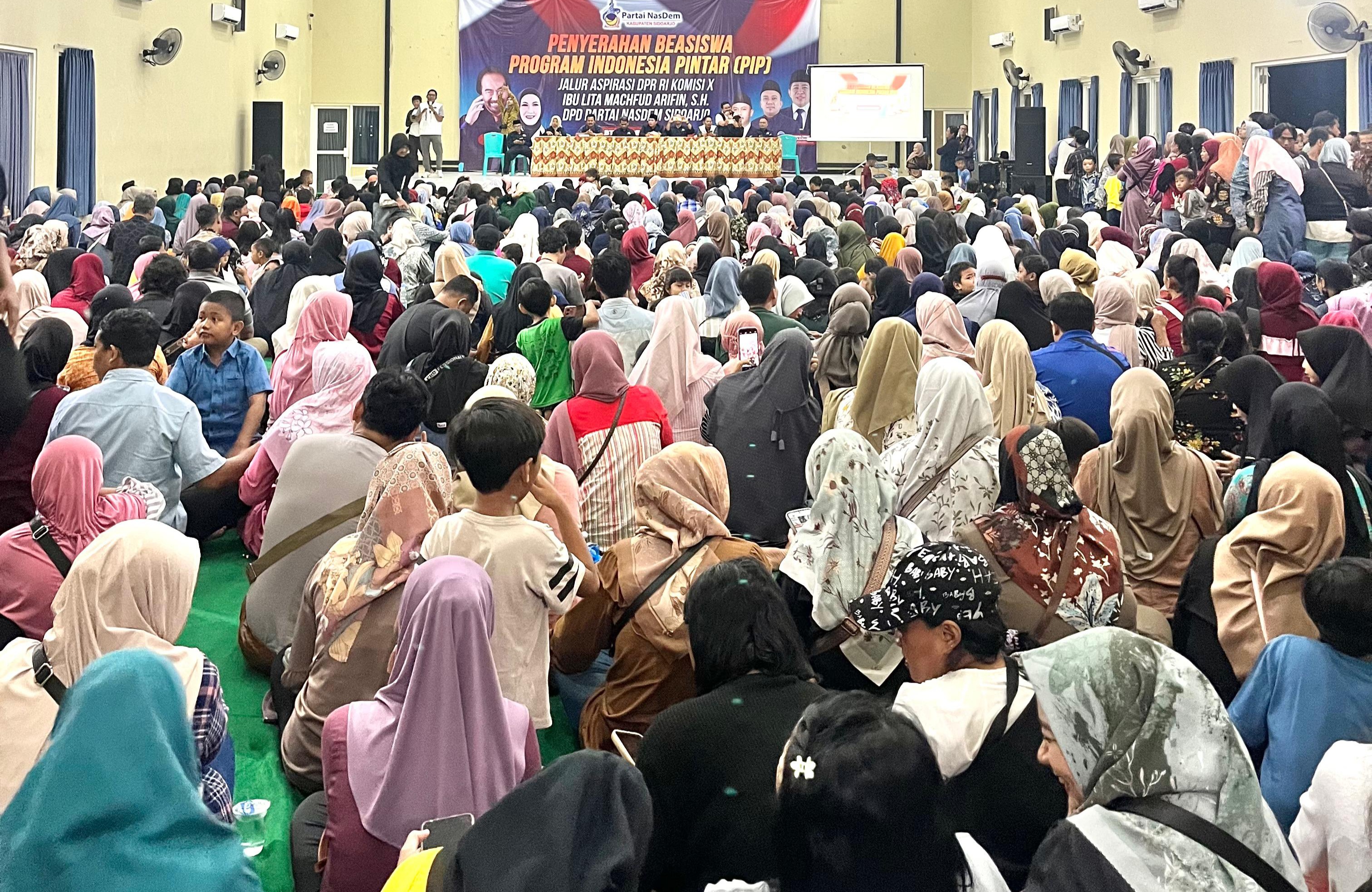 Legislator NasDem Salurkan 15.791 Beasiswa PIP di Sidoarjo